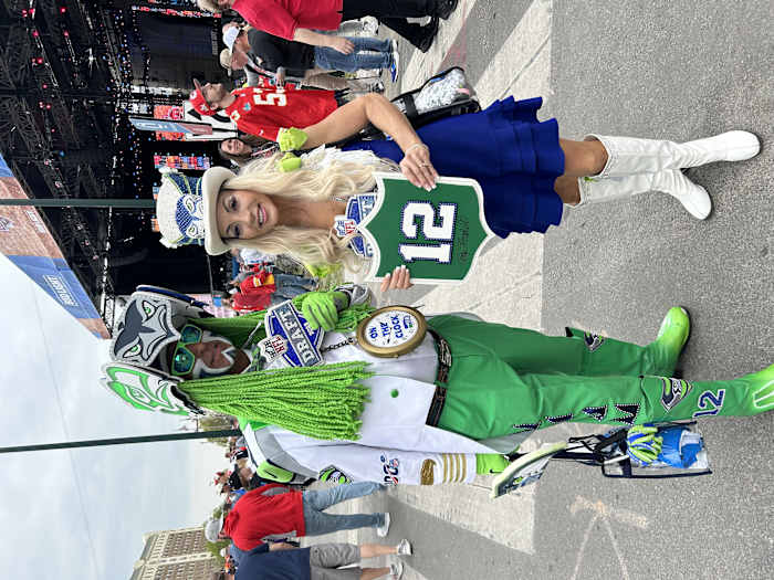 The Seattle Seahawks well represented. (AllTitans.com photo by Tom Brew)